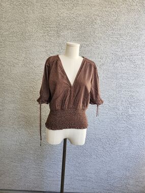 Abercombie And Fitch Rust Brown V-Neck Smocked Waist Blouse